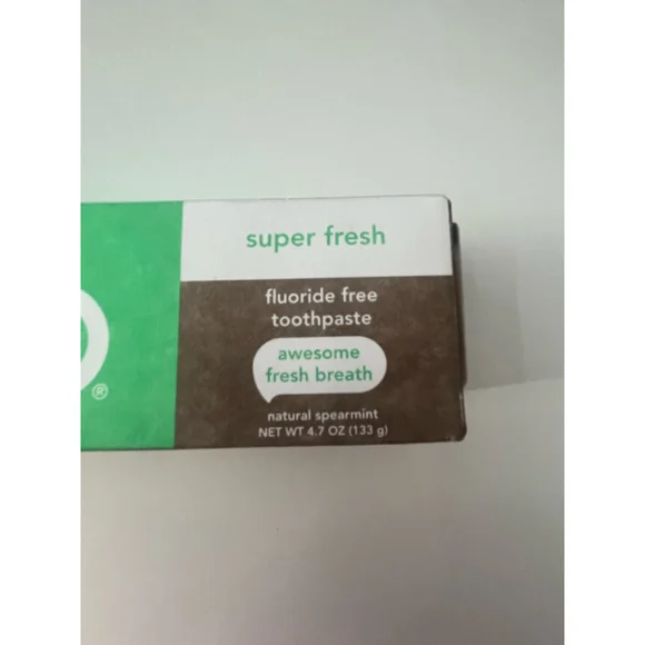 Hello Super Fresh Fluoride Free Toothpaste - 4.7 oz - Picture 3 of 8